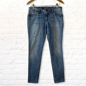 LOFT Relaxed Stretch Skinny Jeans Size 27 Distressed Medium Wash Blue Denim